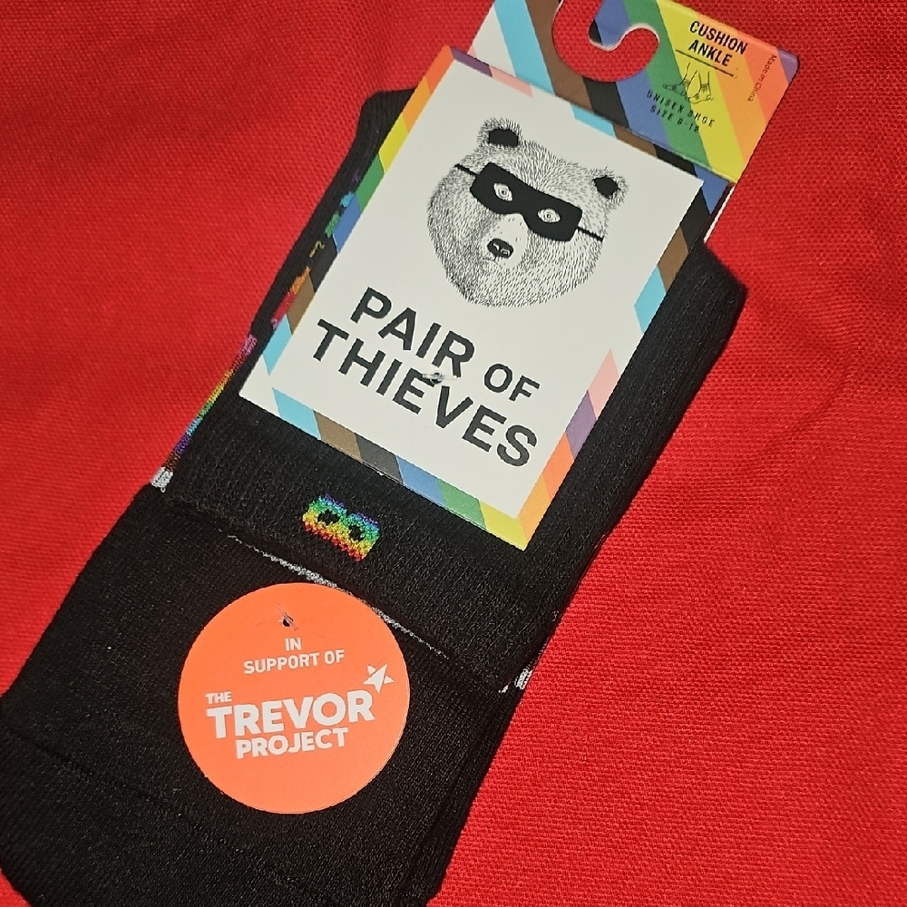 Pair Of Thieves Black Cushion Ankle Socks with Rainbow Logo (Trevor Project) NWT